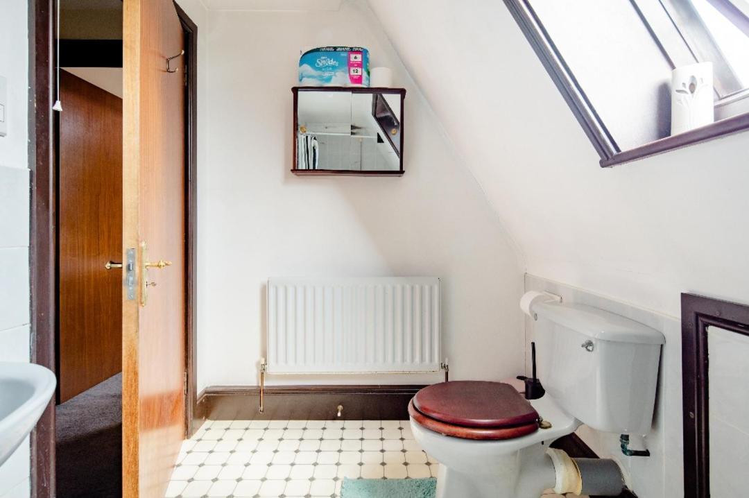 Double Room 2 Mins From Station Belvedere Exterior photo